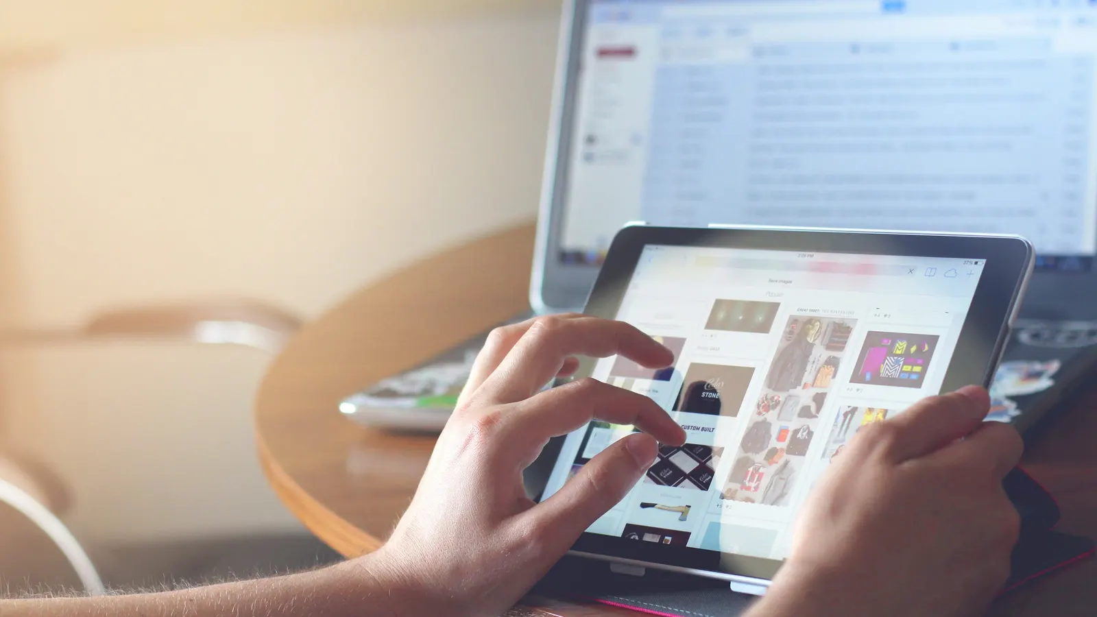 Mobile-First vs Desktop-First Design: Which Should You Start With