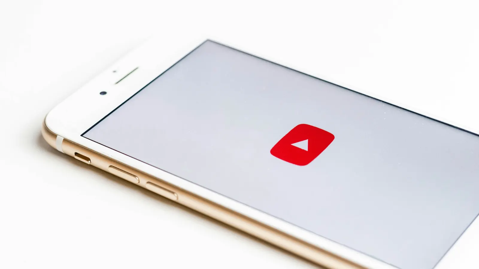 How a YouTube Marketing Agency Grows Your Channel